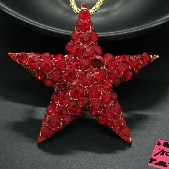 ♥️ Betsey Johnson sparkling crystal red star necklace/brooch ♥️ - Picture 5 of 6